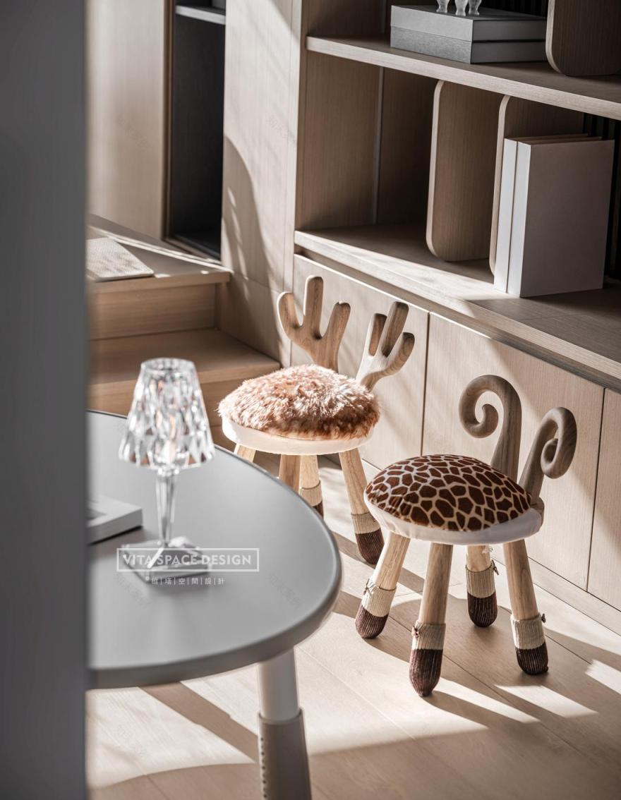 半岛城邦 138㎡原木风样板间丨维塔空间设计-45