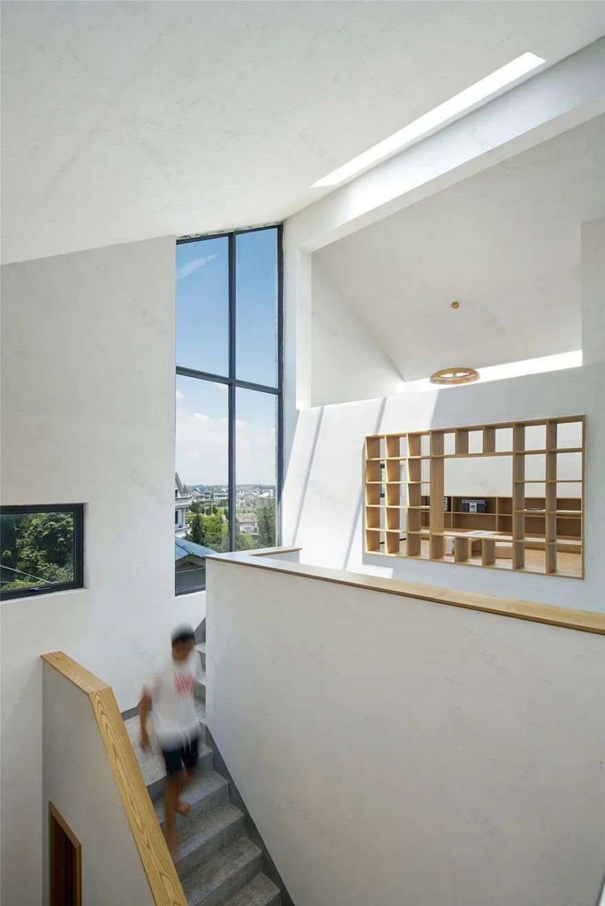 乡野绿意中的艺术之家-259