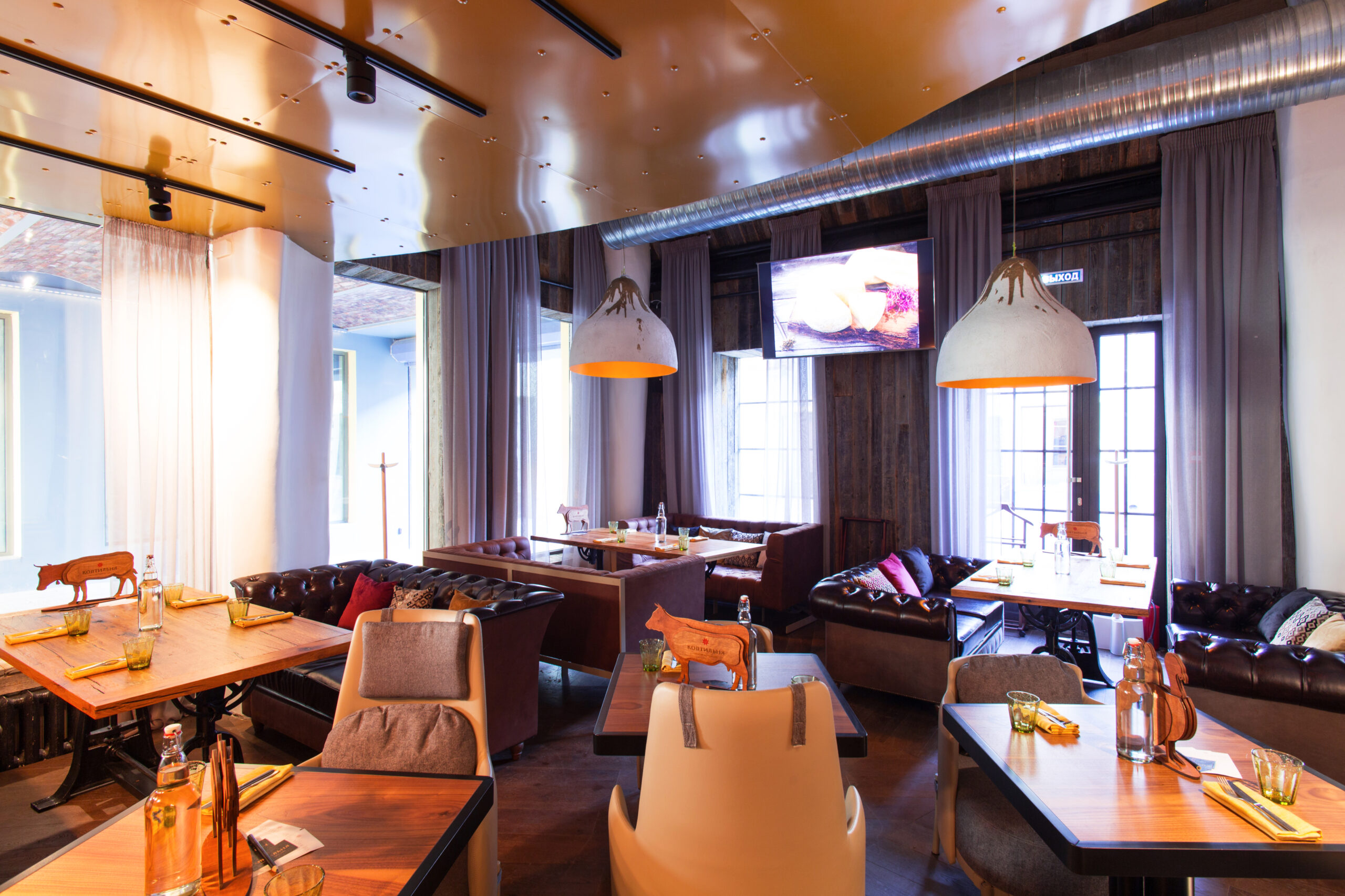 Дизайн ресторана Коптильня（烤肉店餐厅设计）丨бюро ARXY（ARXY工作室）-22