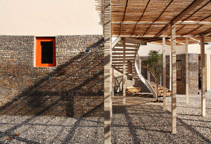 河畔石韵 · RLDA 的创新度假胜地设计-22