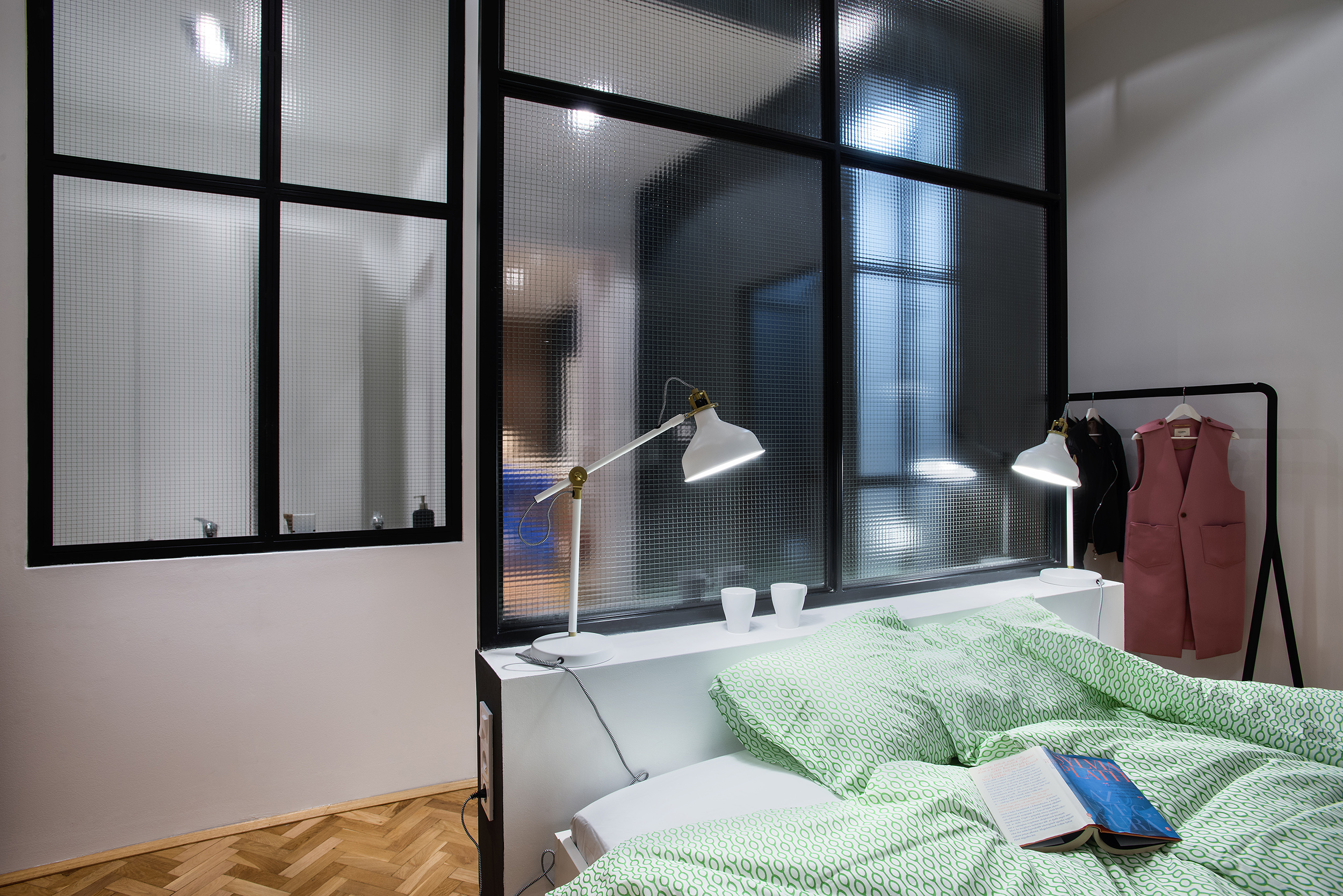 炼狱般的公寓,英雄般的生活-20