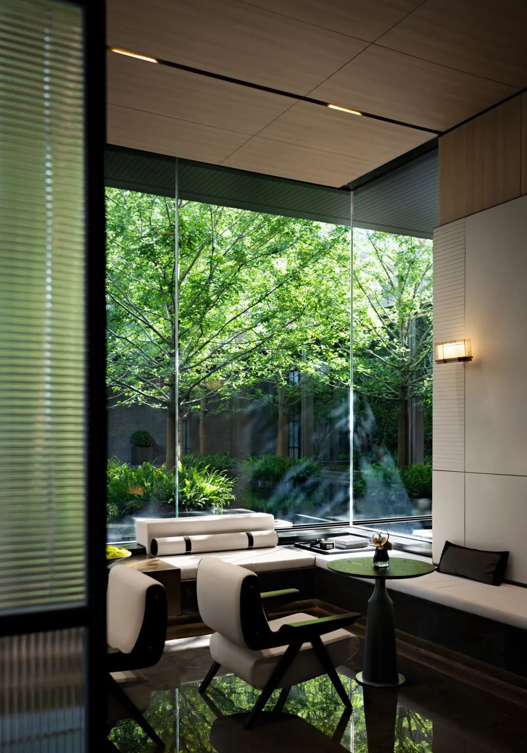 宁波万科观澜映象架空层丨中国宁波丨李益中空间设计-23