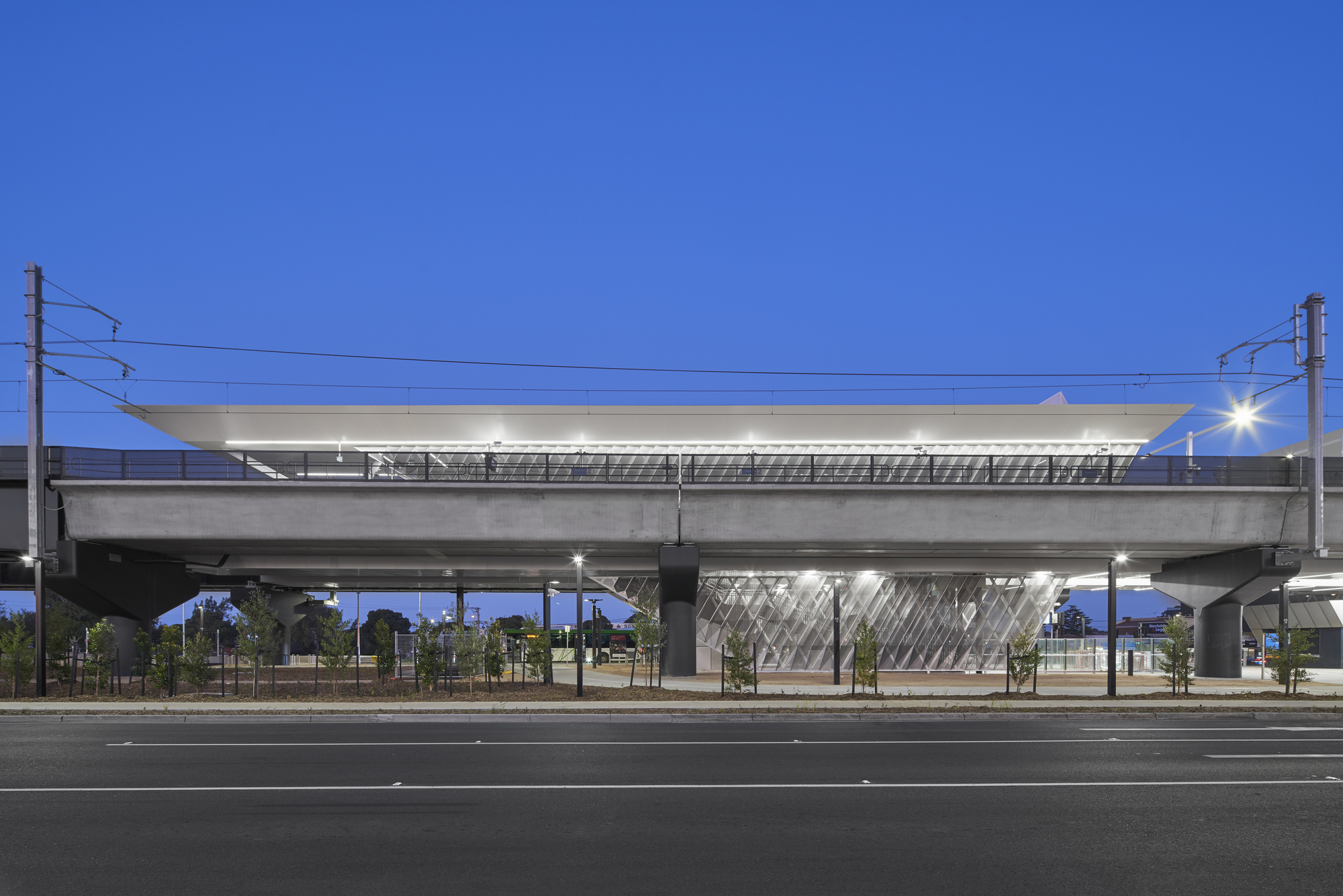 墨尔本 Reservoir 车站-28