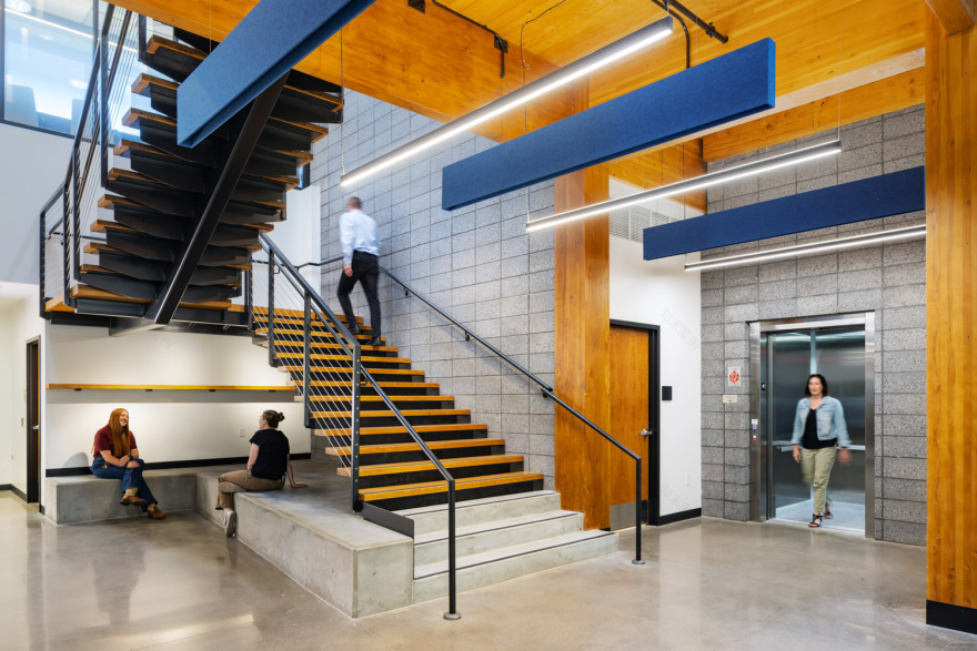 Mountain Line Downtown Connection Center | HDR-13