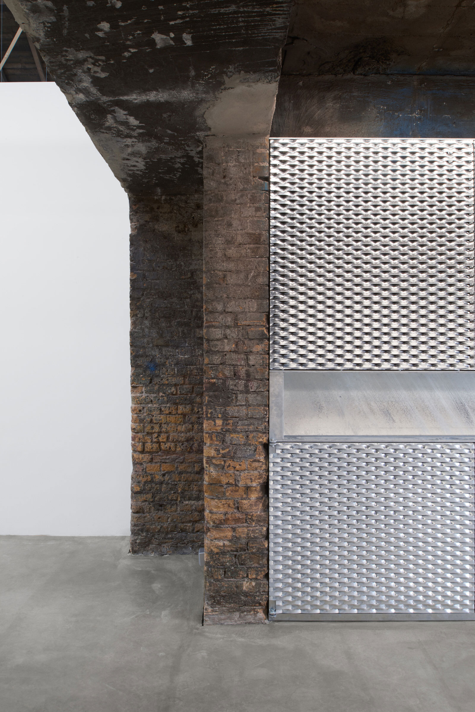 柏林 Mehdi Chouakri 画廊丨德国柏林丨Philipp Mainzer-3