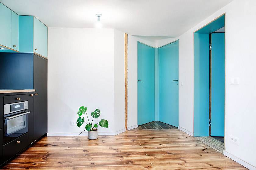 30 年代独栋阁楼翻新，波兰波兹南的实用艺术空间-11