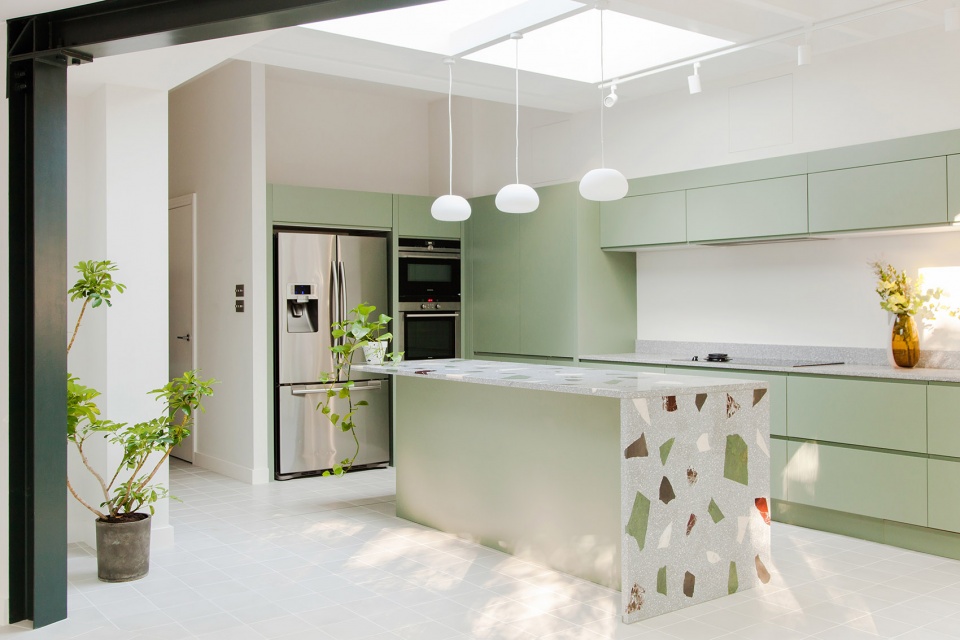 多代居住宅的花园凉亭设计-28