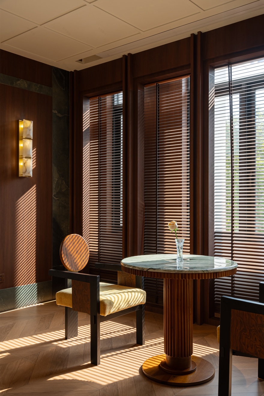 余几千平旗舰店丨戈多设计-24