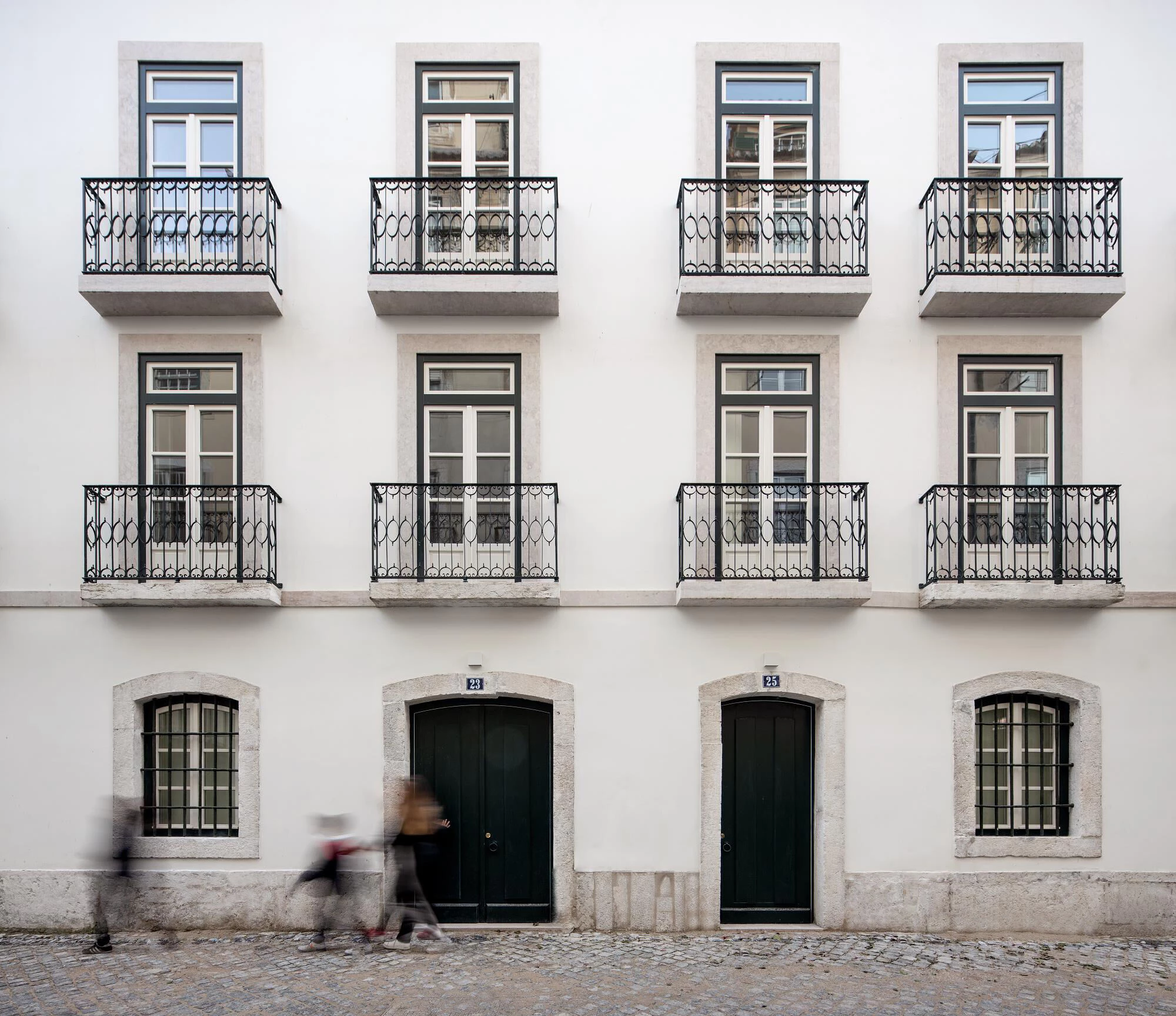 窗户的丨葡萄牙里斯本丨ATELIER CENTRAL Arquitectos-19