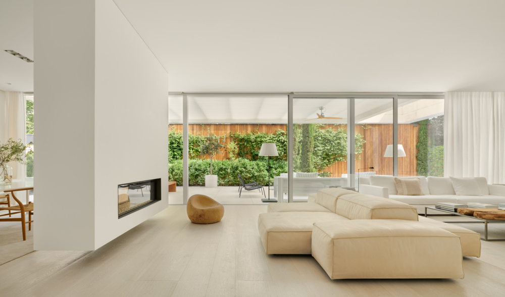 西班牙极简别墅 FHouse丨Lorna de Santos-0