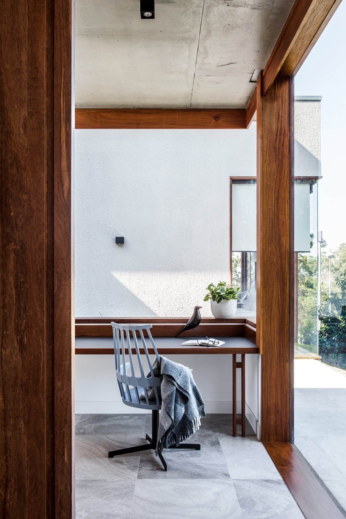 巢穴；鸟巢（需根据具体语境进一步准确理解，Nest有鸟巢之意，常见的如鸟巢（国家体育场）英文便是Bird's Nest ，此外Nest也有泛指的巢穴意思 ）这里姑且先翻译为巢穴  丨澳大利亚布里斯班丨Shaun Lockyer Architects-20