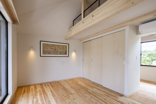 公園の緑を取り込んだ家(公园的绿融入其中的家)丨日本京都丨菅家建築計画工房(菅家幹,村上和子夫妻)-31