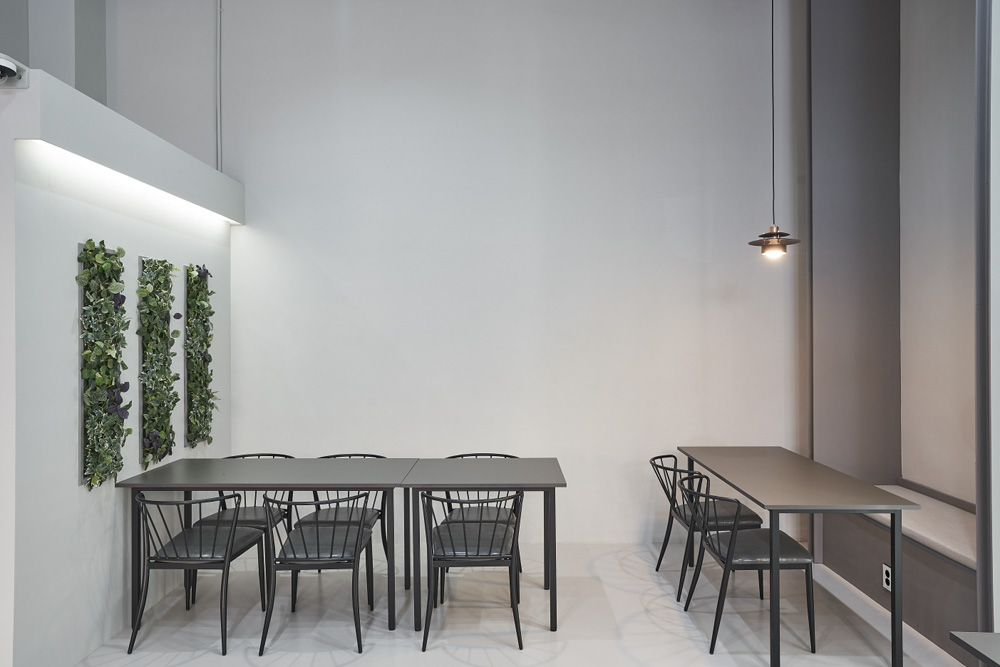 【首尔咖啡馆设计】30 坪高级咖啡馆，现代与复古的完美融合-6