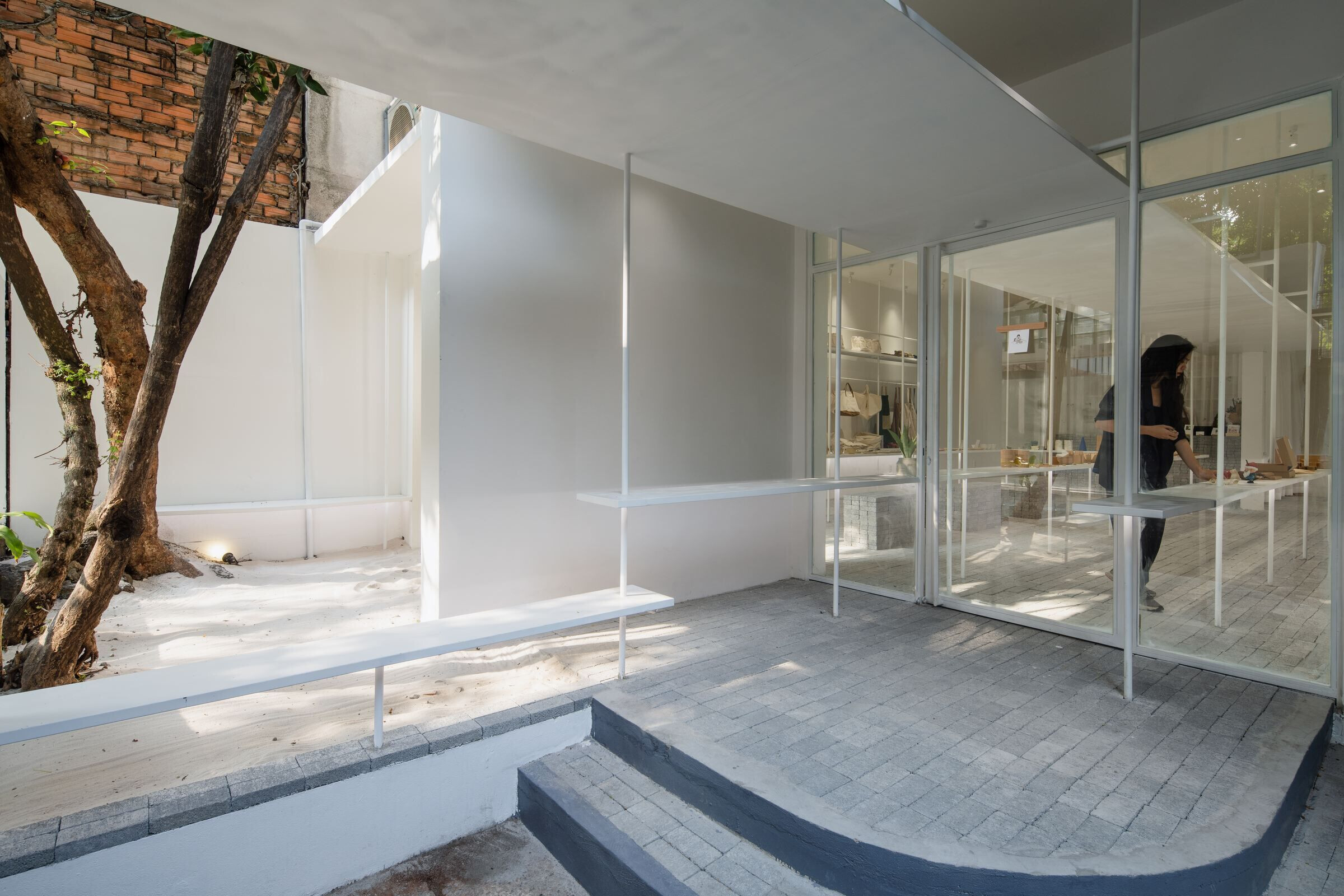 越南陶器店创意展示空间丨越南胡志明市丨Sawadeesign Studio-33