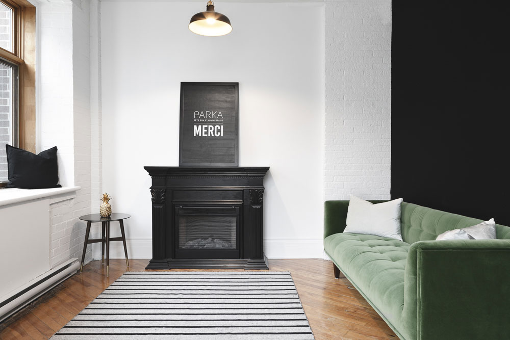 魁北克城 Patriarche 办公室 - 旧工厂中的现代创意空间-19