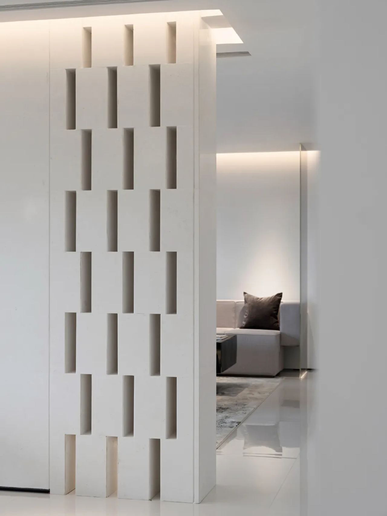 星河山海半岛顶层会所 | 黑与白的极简平衡之道-18