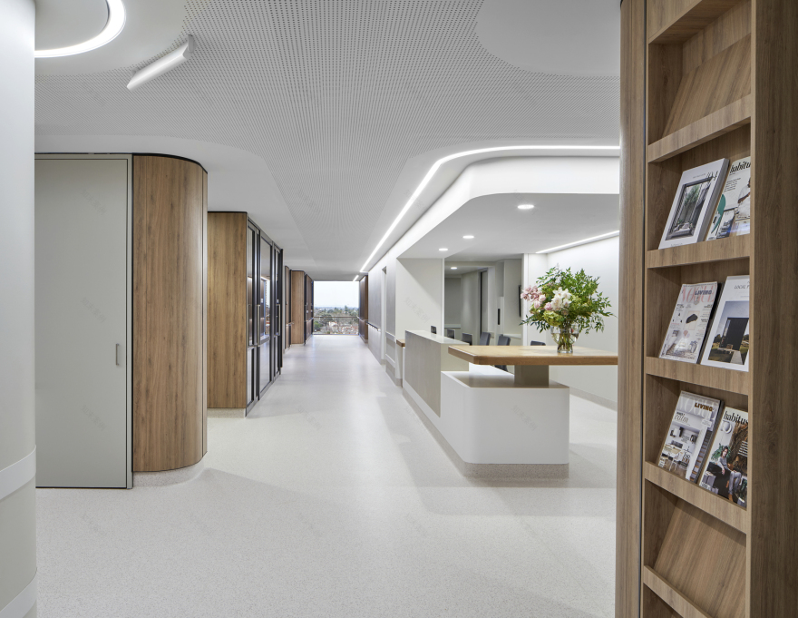 The Gandel Wing Hospital / Bates Smart-17
