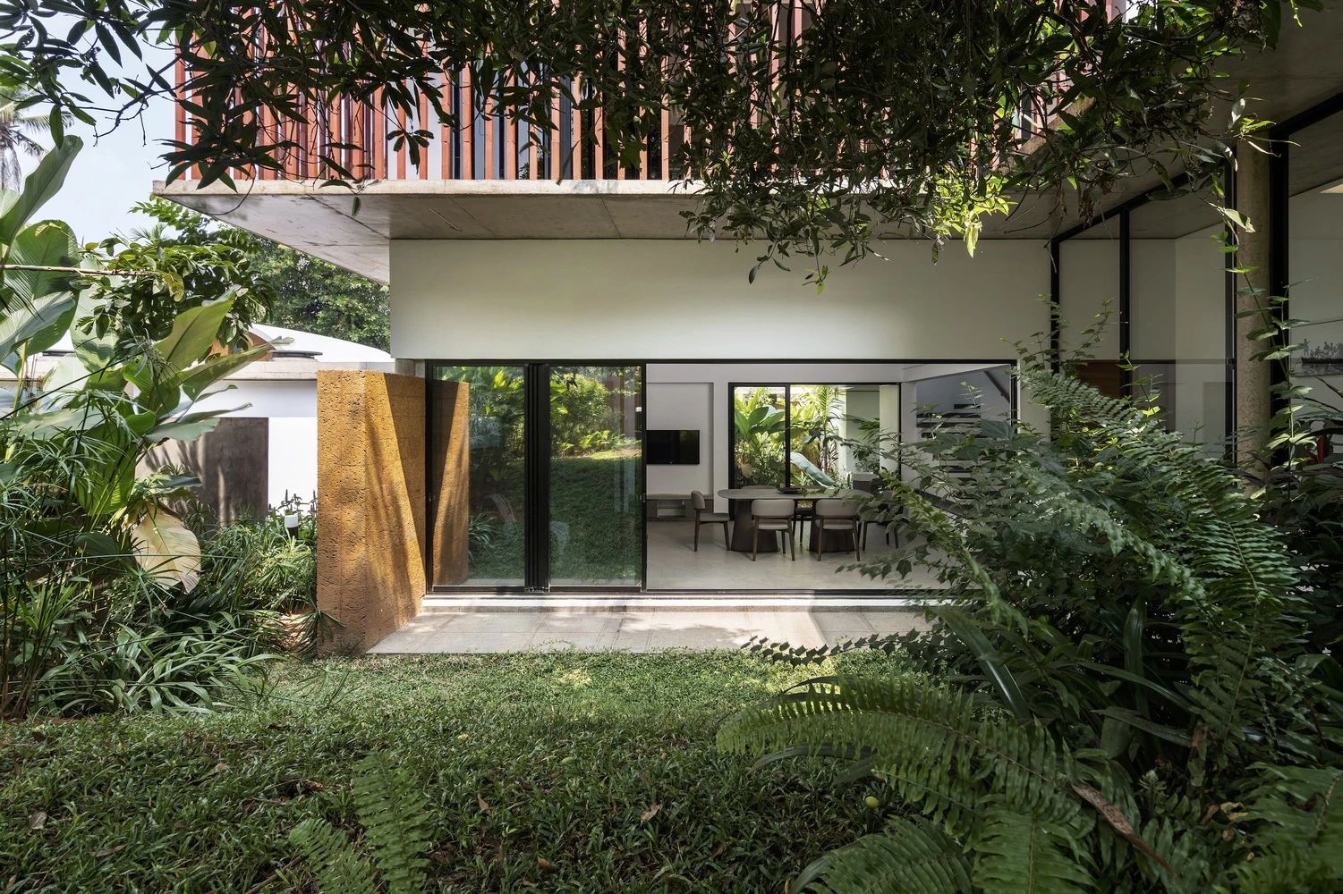 The Stoic Wall 住宅丨印度丨LIJO.RENY.architects-4