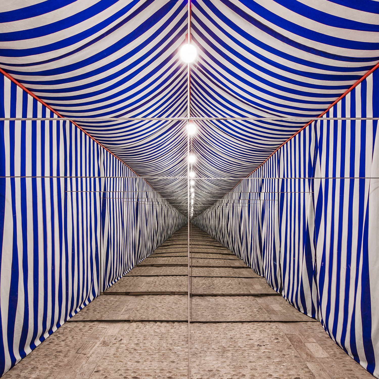 STICKS & STONES | Anna & Eugeni Bach-11