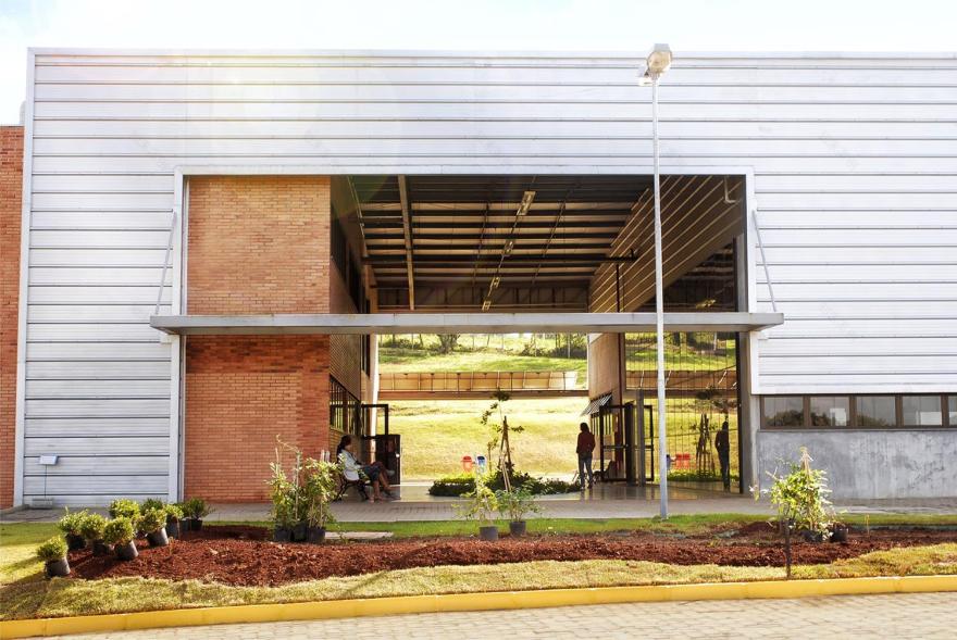 巴西 Tartan 建筑教育中心-6