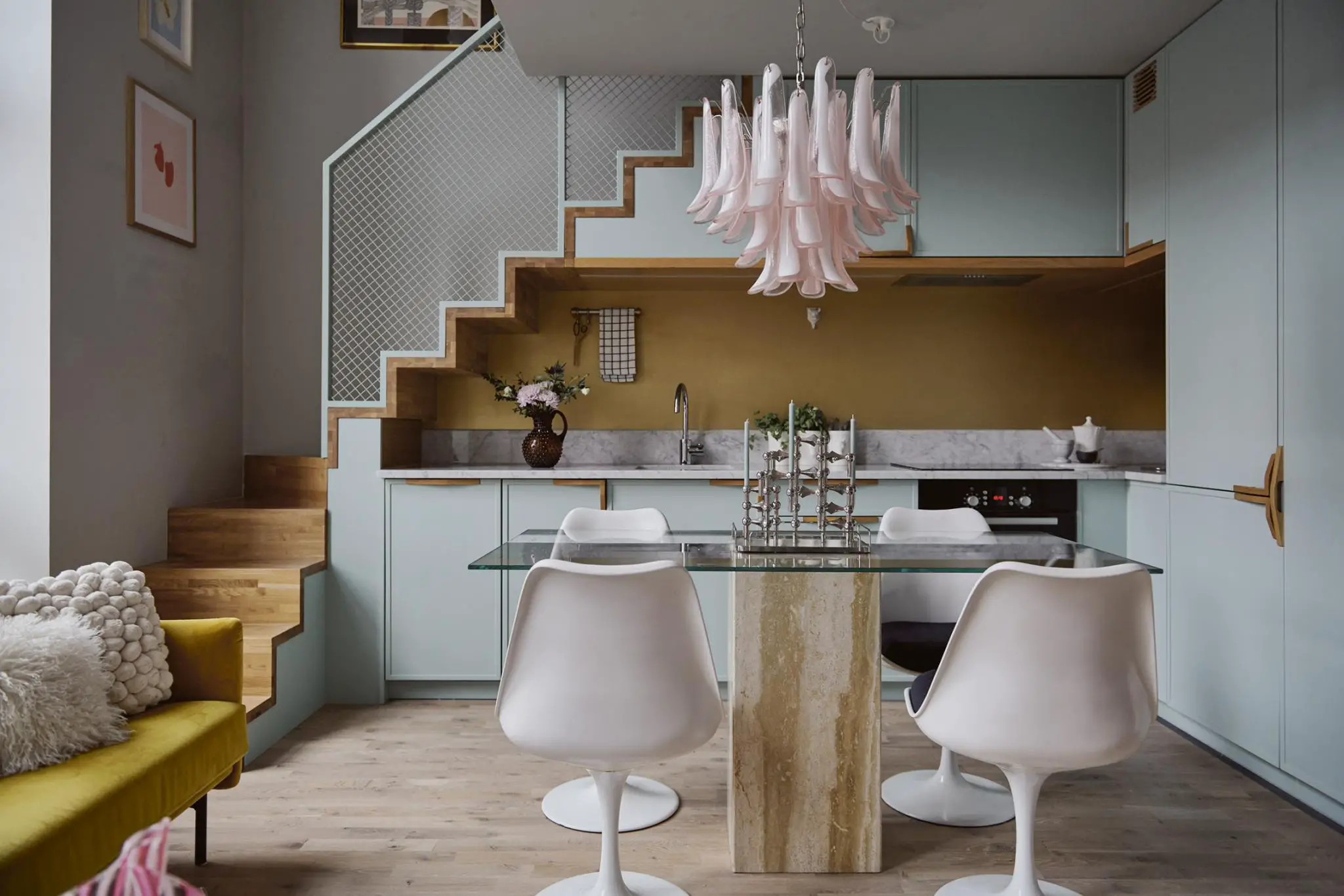 瑞典 47m2 色彩鲜艳的复式公寓设计-3