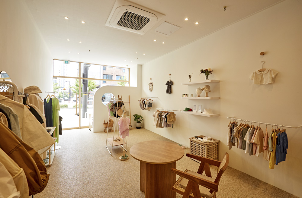 温馨亲子空间 | 13 坪家居卖场设计-8