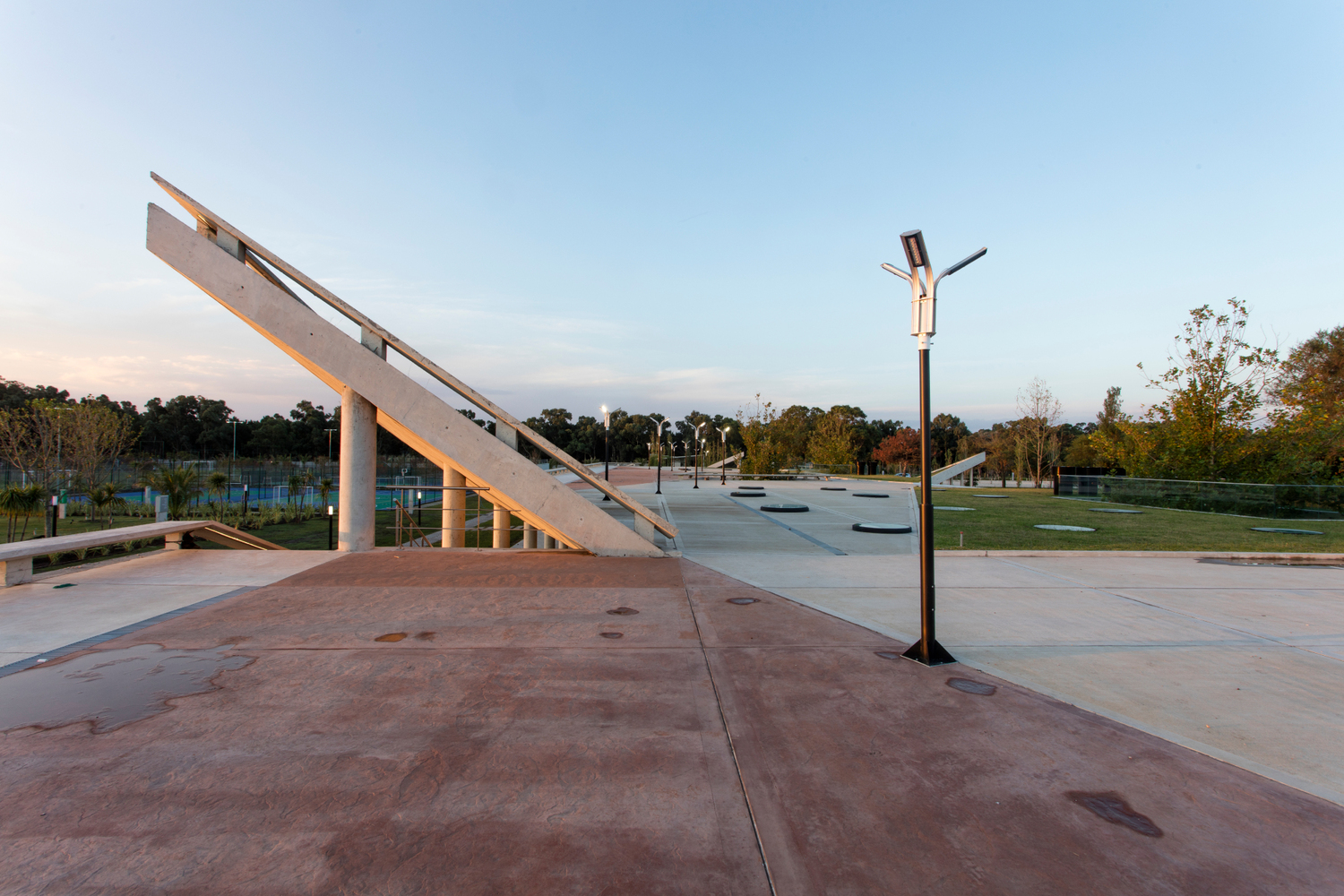 融合景观的圣克拉拉公园 Pavilion in Parque Santa Clara-23