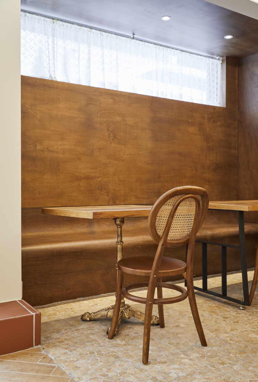 白色木质打造舒适住宅，Mela 设计师的 19 平米奇迹-10