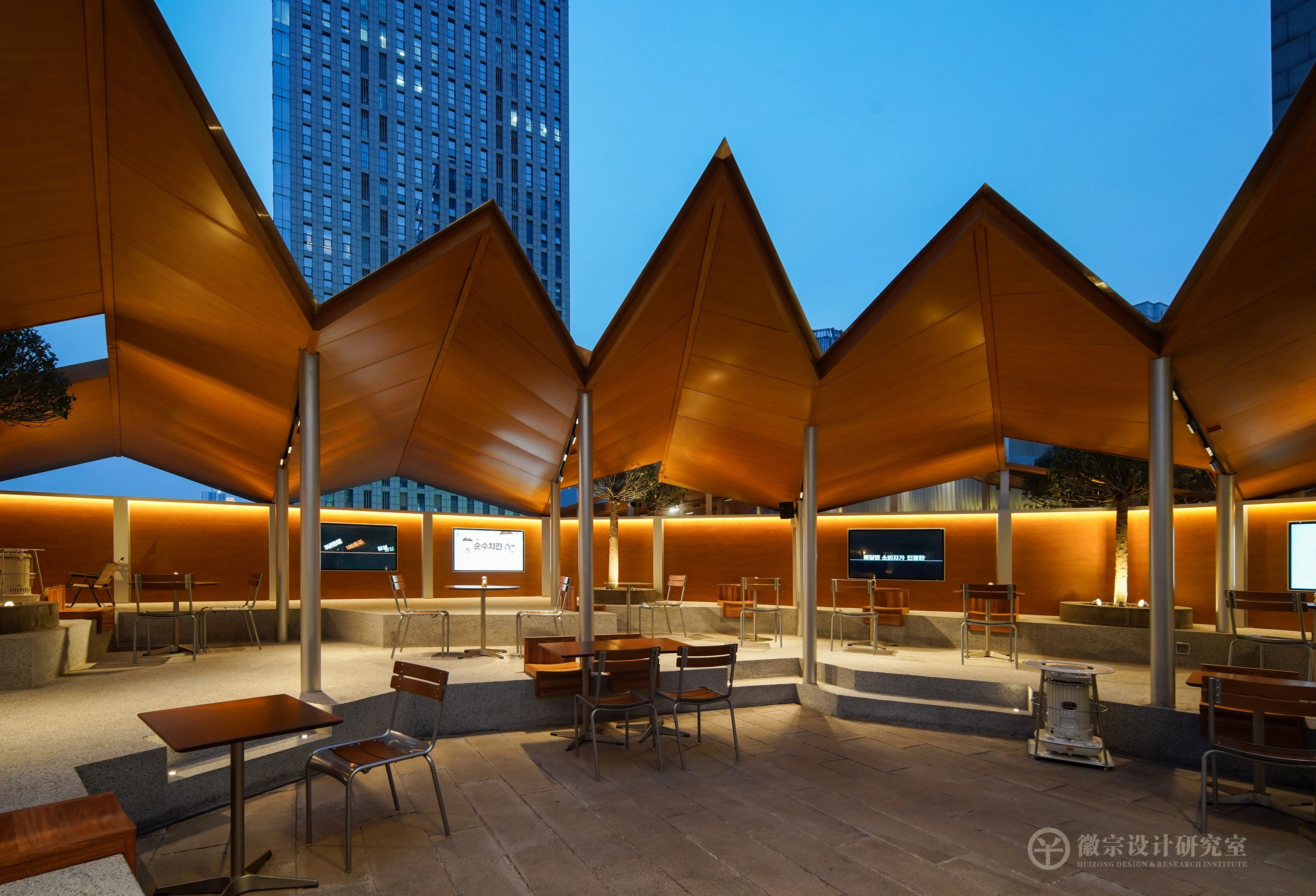 「被撕开的礼盒」SOONSOO CHICKEN中国首店设计丨中国郑州-21