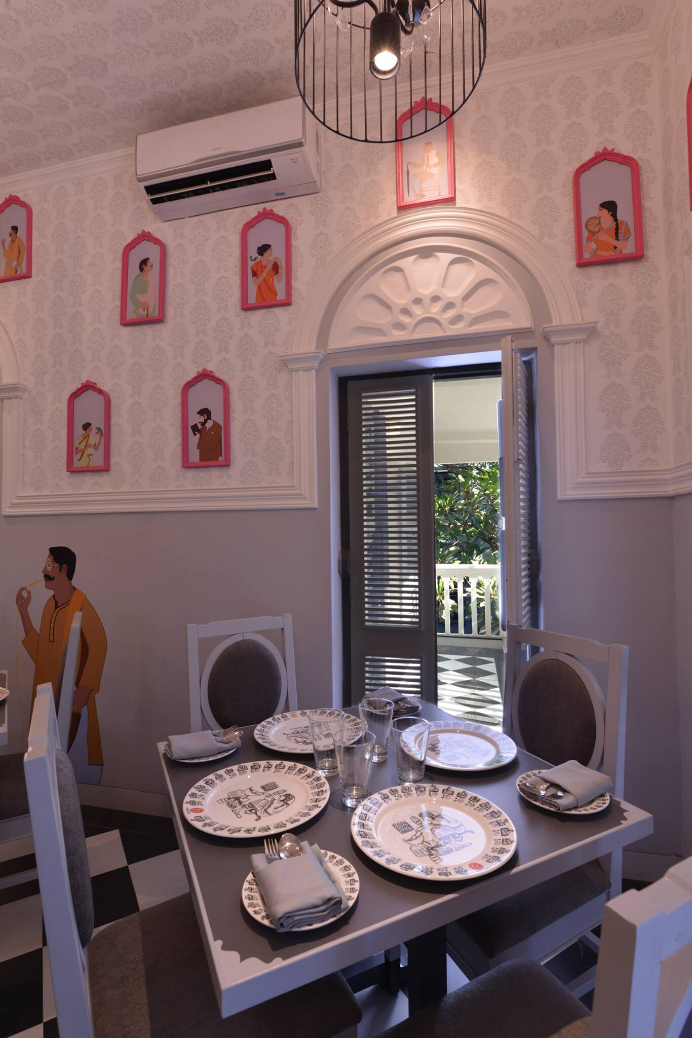 色彩碰撞的印度传统艺术酒店设计-17