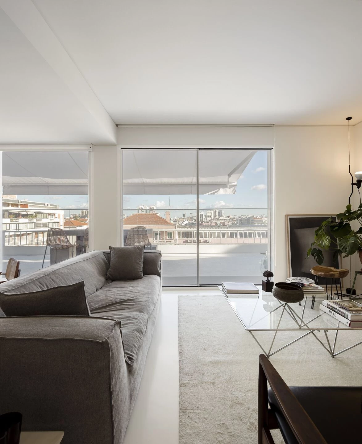 里斯本顶层公寓,白色简约风营造明亮空间-27
