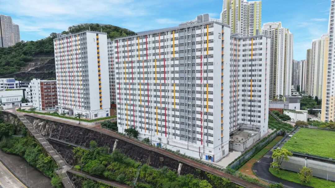 香港首个高层简约公屋正式入伙-4