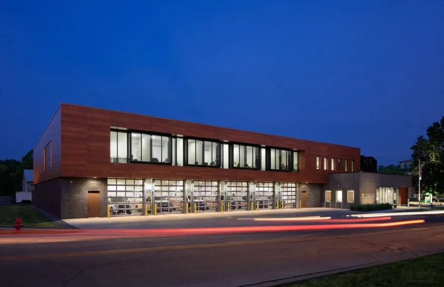 约翰逊县紧急服务丨美国爱荷华丨OPN Architects-22