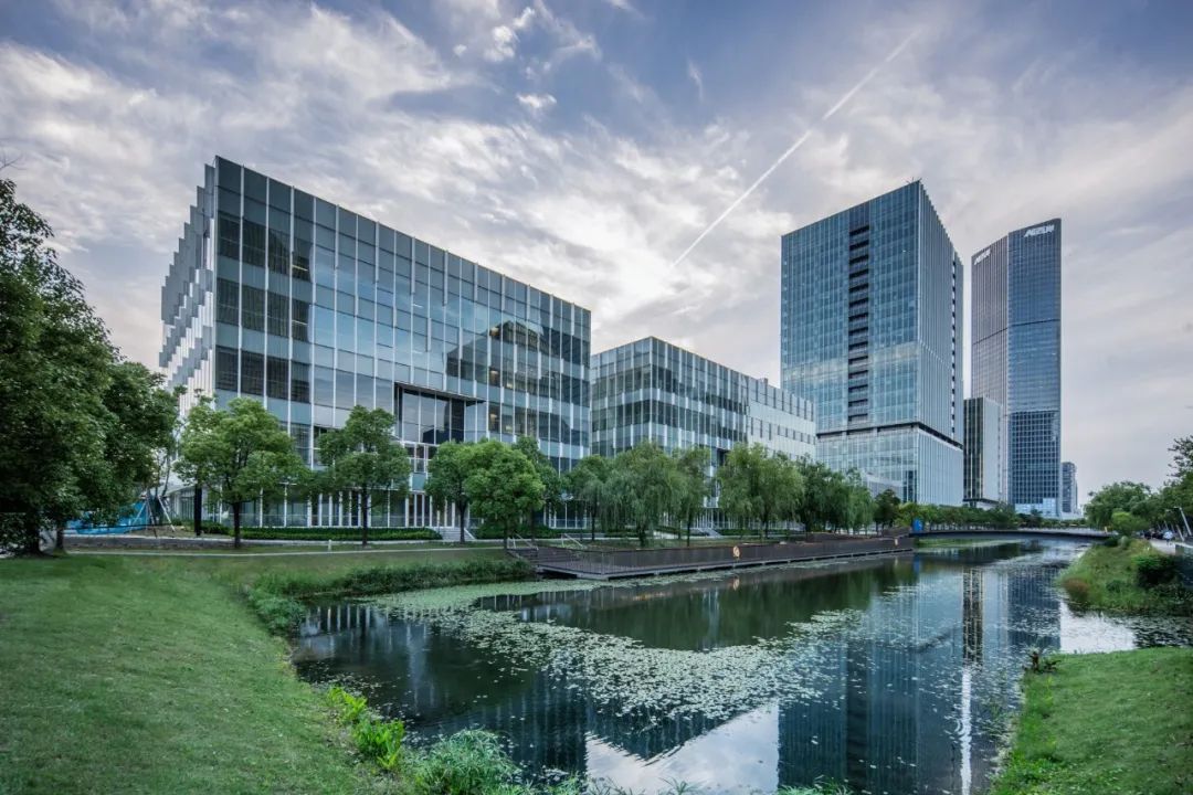 Lumina 2 · 西岸生活枢纽,链接社区的创新设计丨中国上海丨Gensler-13