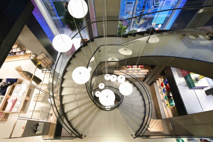 伦敦 Benetton 旗舰店 | 数字化艺术与自然的完美融合-35