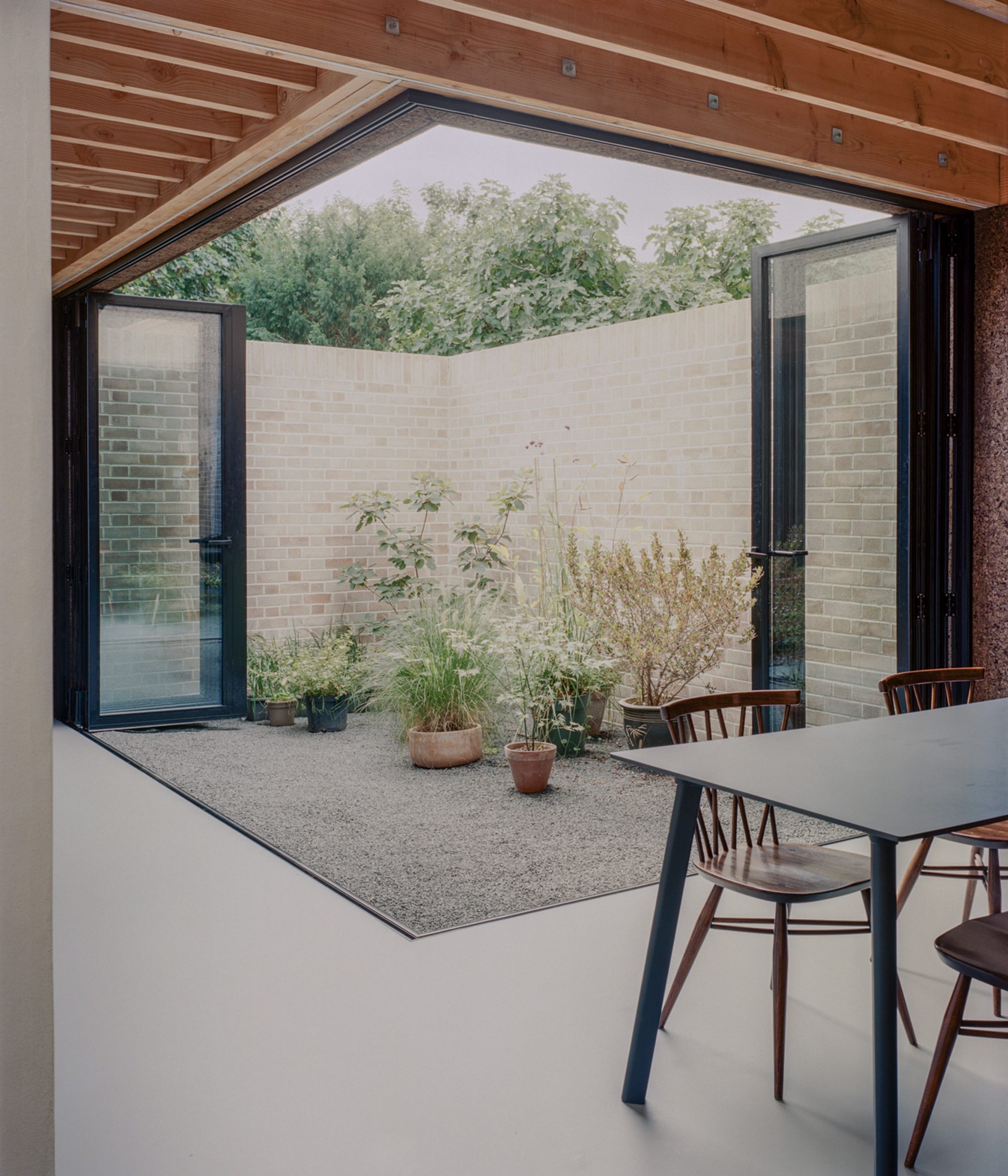 伦敦 Cork House | 创新使用可持续材料打造温馨住宅-15