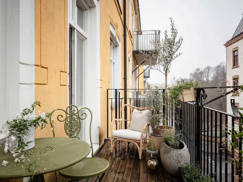 "瑞典古董公寓的灰色乡村厨房设计"-15