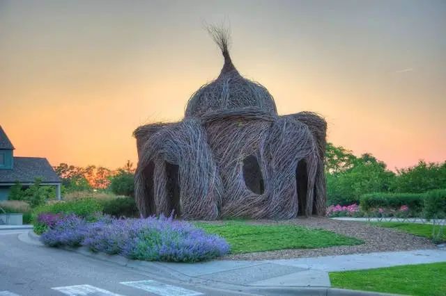 森林幻想家 | Patrick Dougherty 的树枝艺术-25