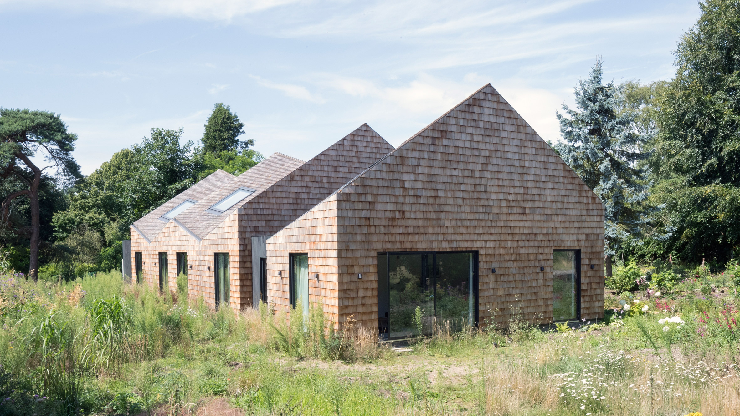 Old Suffolk barn transformed into countryside bed and breakfast by Blee Halligan Architects-0