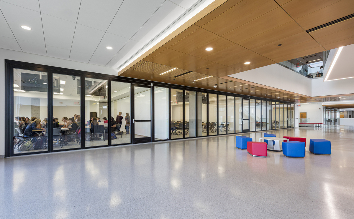 北达科他大学医学院+健康科学学院-19