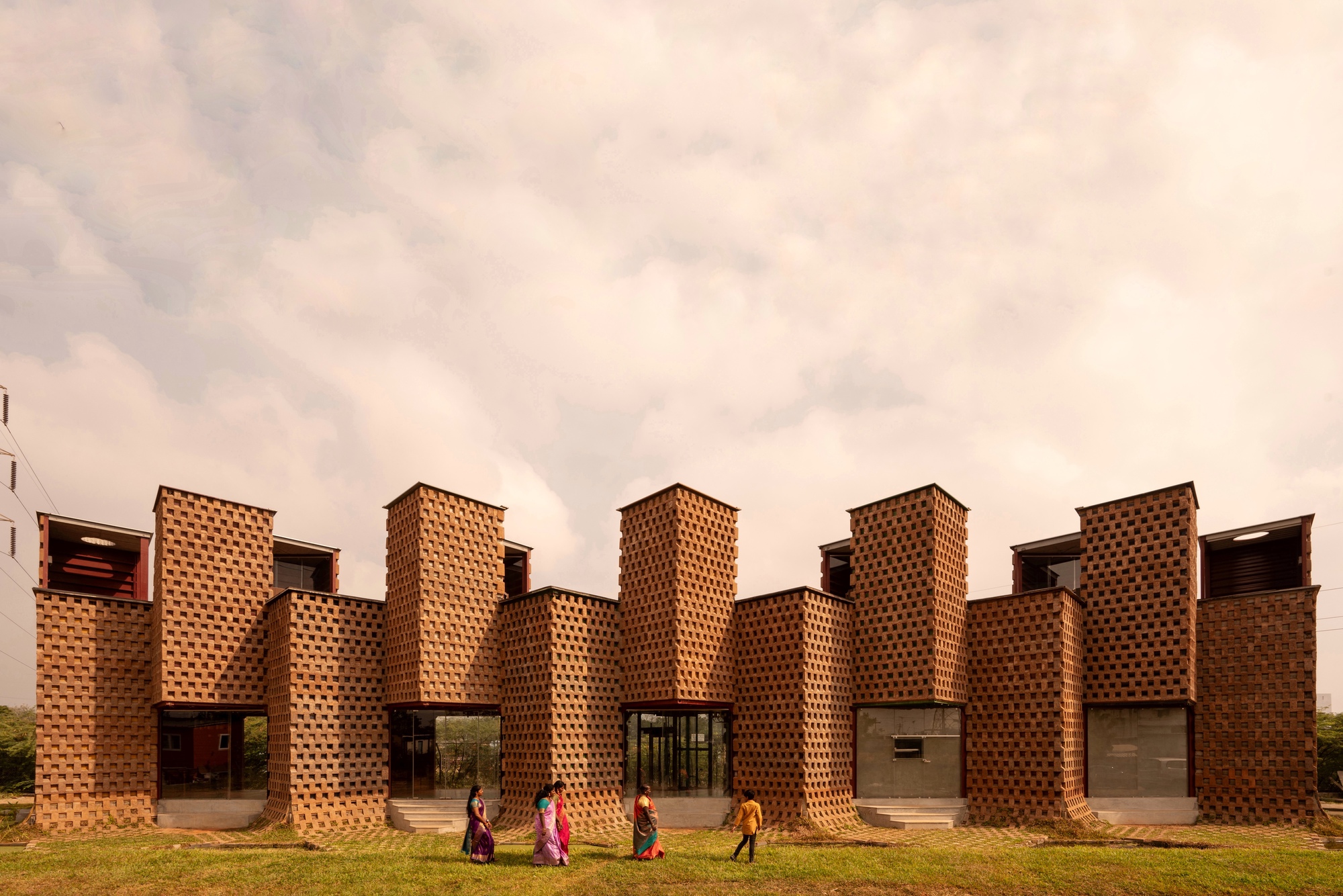 佩蒂餐厅丨印度丨Wallmakers-32