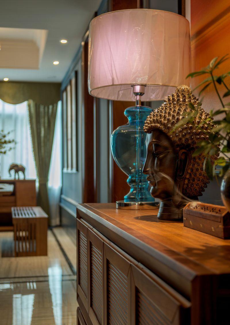 春色尊贵含蓄，时尚典雅的空间设计-2