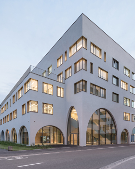 Institute of Pharmacy  / Berger+Parkkinen Associated Architects
