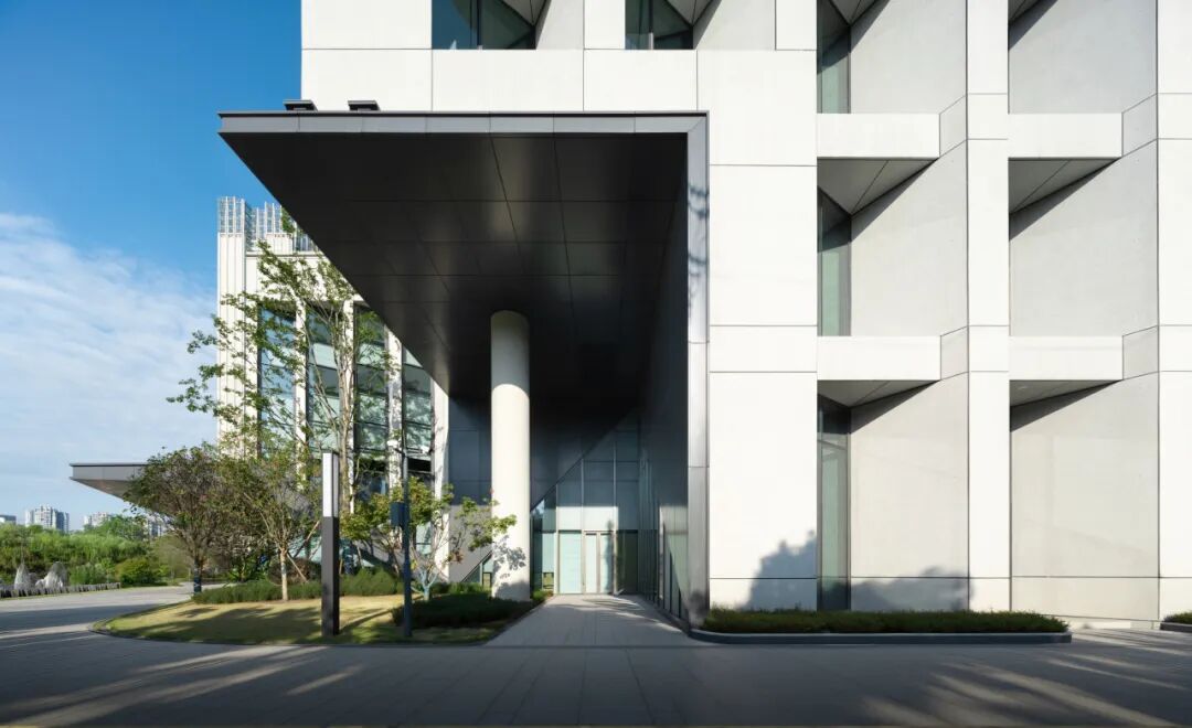 CQADI新作｜重庆曦越铂尔曼酒店：城芯五星酒店的空间诗学-35