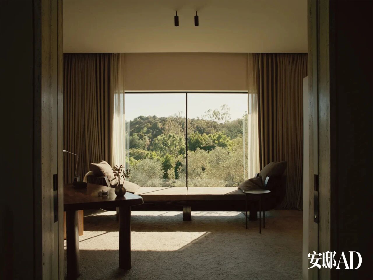 Fear of God创始人的极简主义静奢豪宅丨美国洛杉矶-39