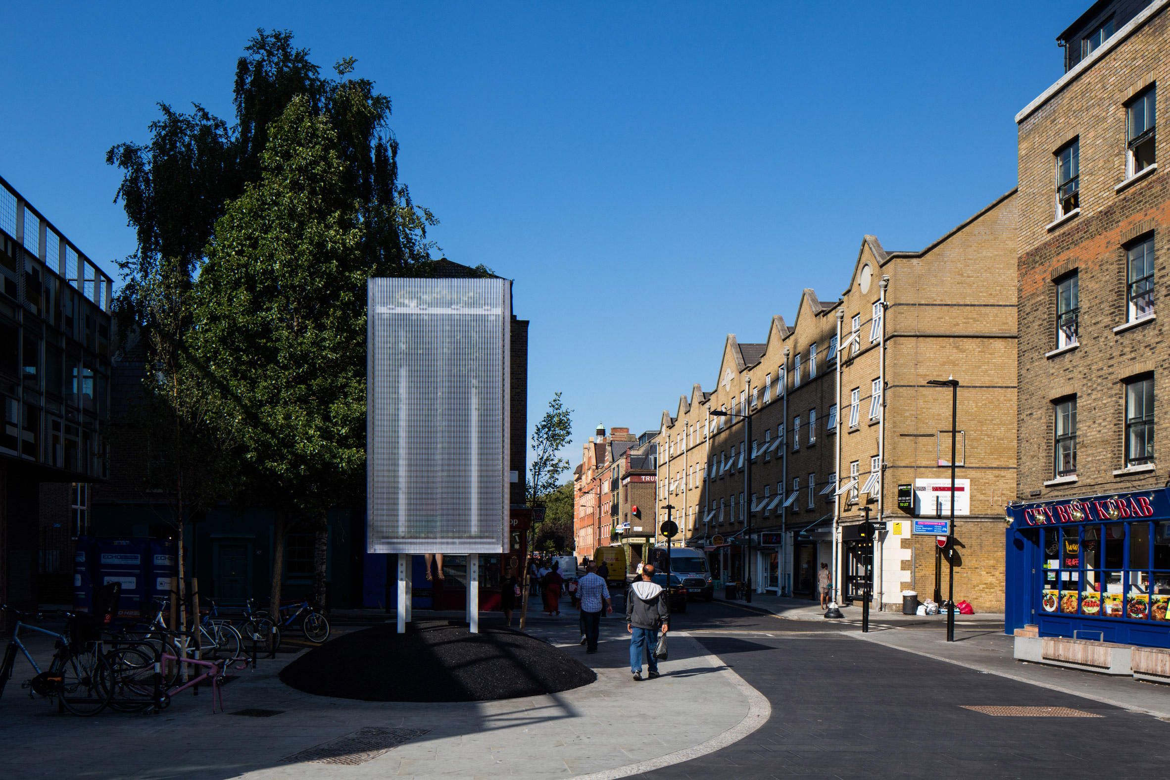 伦敦设计节 2016 · 迷你生活森林,临时展馆与植物共生的城市空间-15