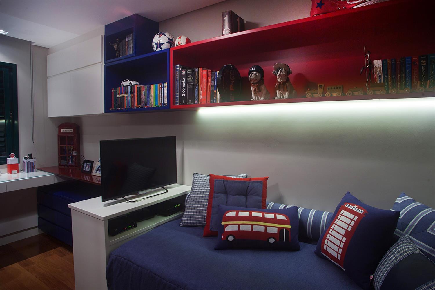 色彩缤纷的巴西公寓 | 设计师 Ana Yoshida 的杰作-11