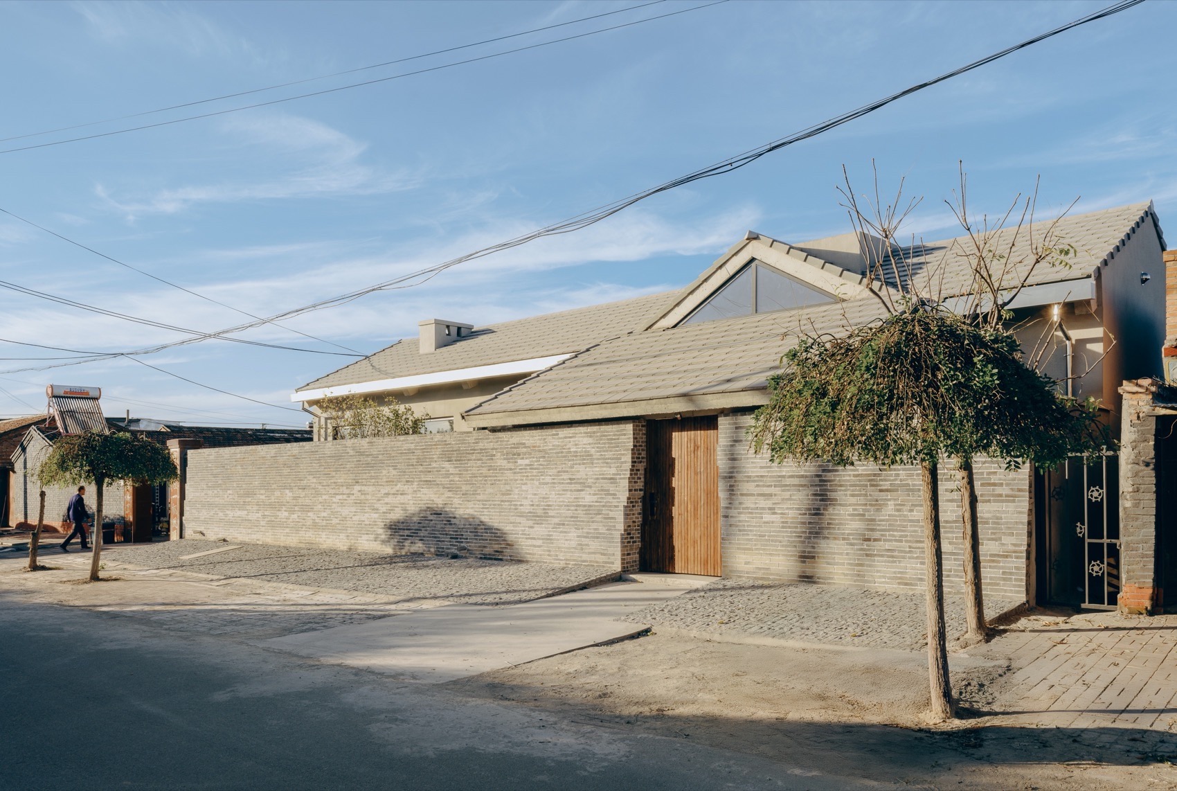 十字交叉之家 – 一朵屋面下的安顿与穿梭丨中国北京丨察社办公室-108