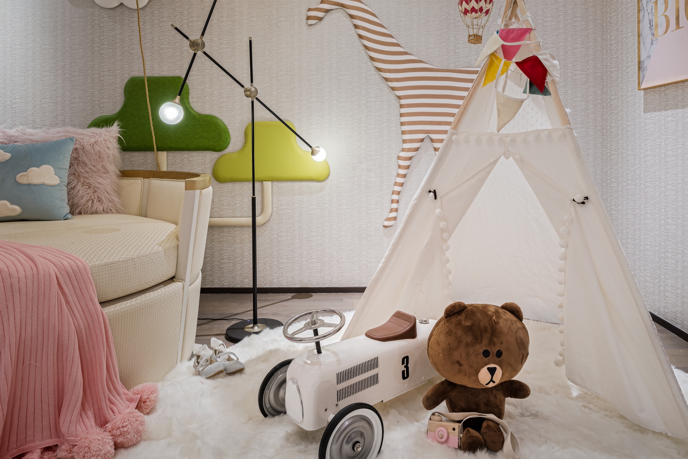 成都龙湖天宸原著别墅样板间-23