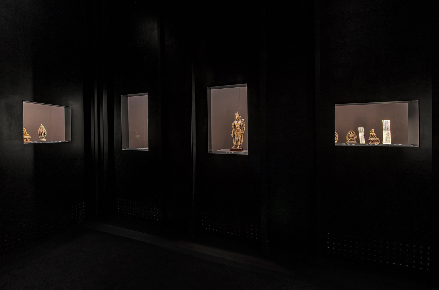 “佛陀之光”展览设计，北京 / 中间建筑-20